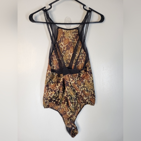 NWOT Free People Nights Out Snake Print Bodysuit  Extra Small - Picture 2 of 6